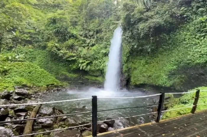 Curug Sawer Sukabumi