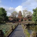 Pura Taman Saraswati